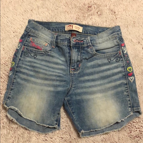 2 pair of girls shorts - Picture 2 of 7